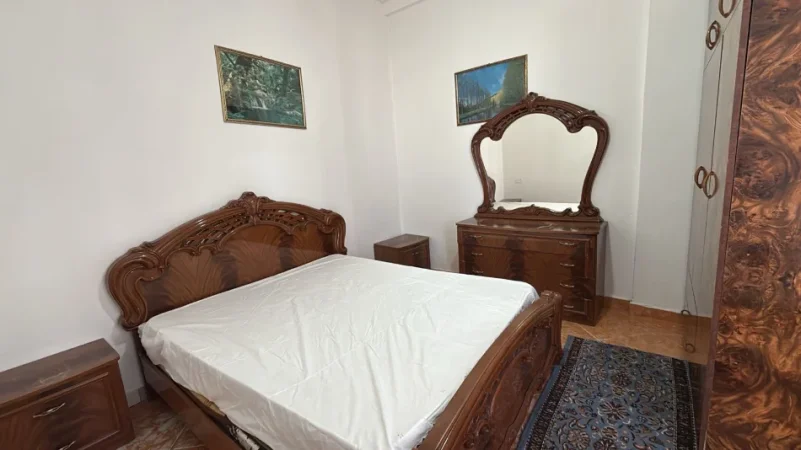 Tirane, jap me qera 1+1 , 