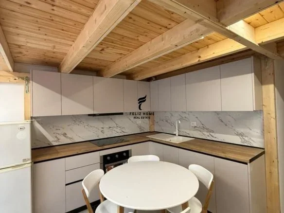 Tirane, jepet me qera apartament 2+1 Kati 2, 70 m² 650 € (SELVIA)