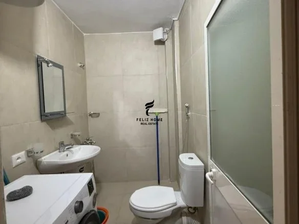 Tirane, jepet me qera apartament 2+1 Kati 2, 70 m² 650 € (SELVIA)