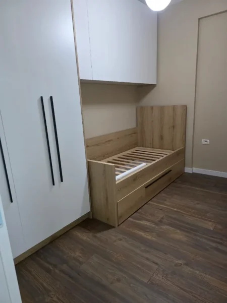 Tirane, jepet me qera apartament 1+1 Kati 3, 65 m² 500 € 