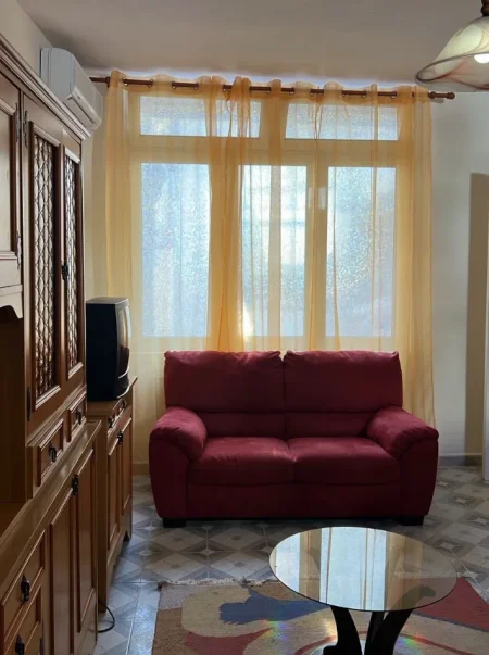 Tirane, jepet me qera apartament 1+1 Kati 6, 57 m² 420 € (Myslym Shyr)