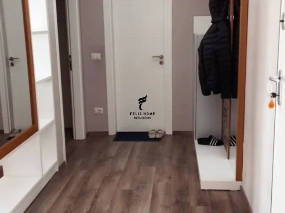 Tirane, jepet me qera apartament 2+1 Kati 6, 100 m² 500 € (ASTIR)