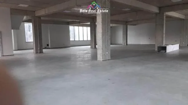 Tirane, jepet me qera zyre Kati 2, 1.000 m² 2.000 € (peze)