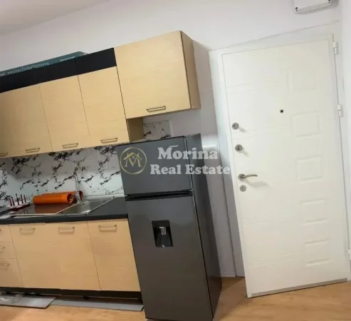 Tirane, jepet me qera ambjent biznesi Kati 1, 50 m² 650 € (Zogu i ZI)