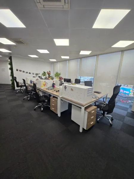 Tirane, jepet me qera zyre Kati 8, 770 m² 17.700 € (RRUGA MUHAMED GJOLLESHA)