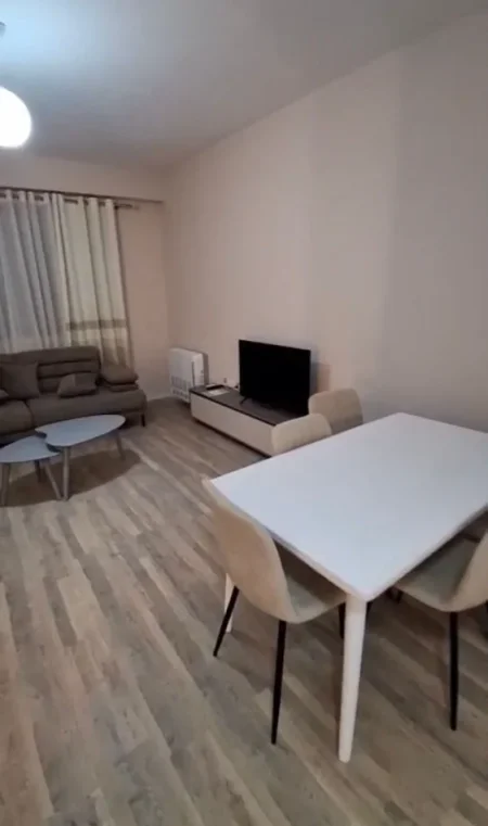 Tirane, jepet me qera apartament 1+1 Kati 3, 70 m² 480 € (Astir, Urban Gate)