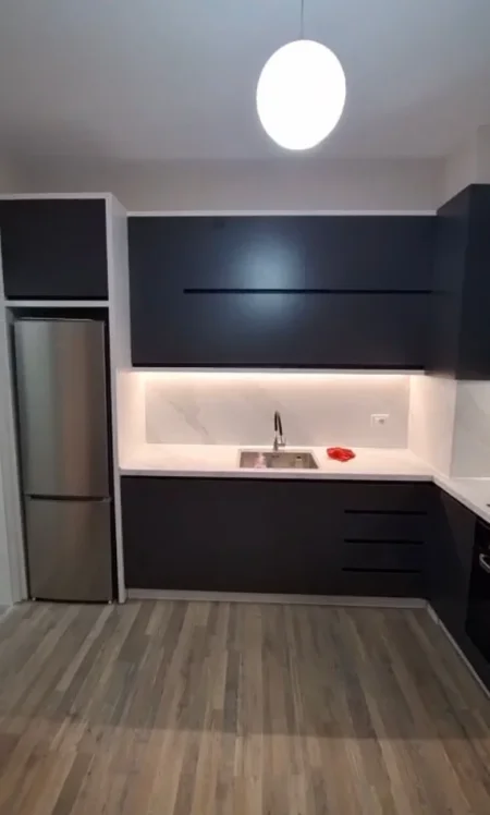 Tirane, jepet me qera apartament 1+1 Kati 3, 70 m² 480 € (Astir, Urban Gate)