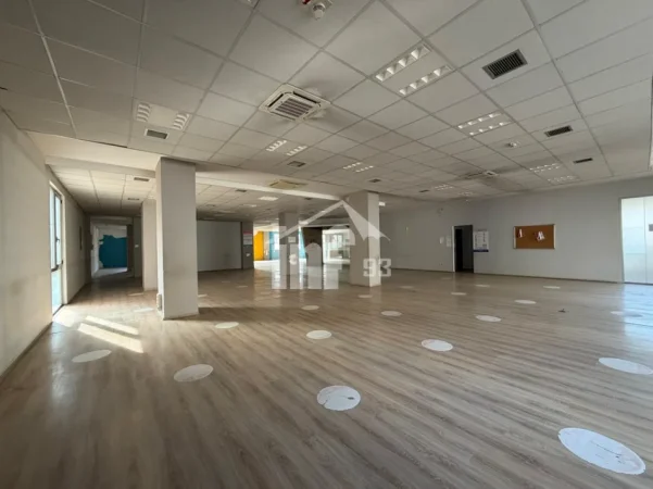 Tirane, jepet me qera ambjent biznesi , 2.445 m² 24.450 € (PRANË TREGUT TË RI ELEKTRIK, TE “ALI DEMI”)