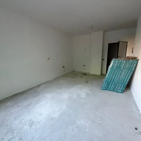 Tirane, shitet apartament 3+1+Aneks+Ballkon , 121 m² 181.350 € (Rruga 5 Maji)