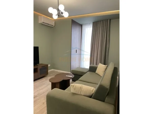 Tirane, jepet me qera apartament 1+1 Kati 5, 75 m² 800 € (Golden Tower)