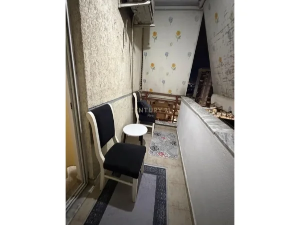 Tirane, jepet me qera apartament 1+1 Kati 6, 75 m² 450 € 