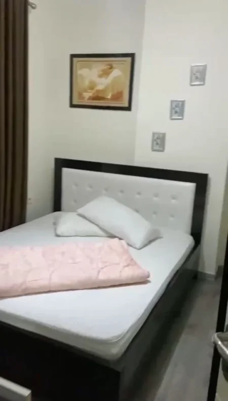 Jepet me Qera Apartament 1+1 i mobiluar ne Astir , 450 EURO