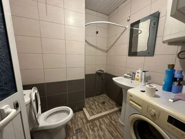 Tirane, jepet me qera apartament 2+1 Kati 4, 90 m² 500 € (Don Bosko)