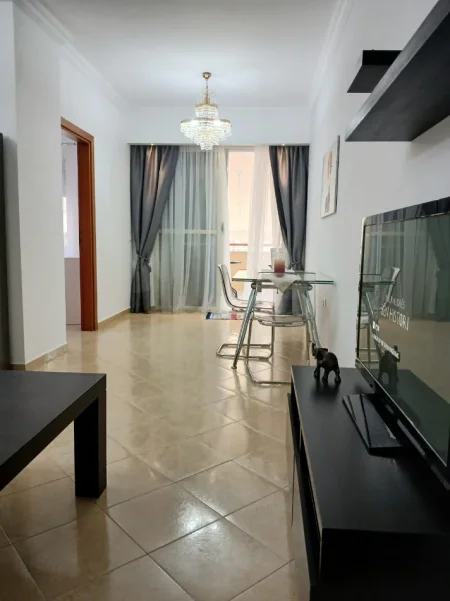 Tirane, jepet me qera apartament 2+1+Ballkon Kati 2, 120 m² 500 mije leke