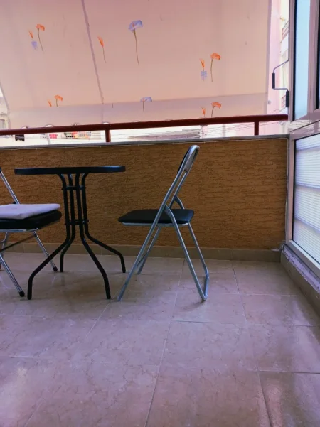 Tirane, jepet me qera apartament 2+1+Ballkon Kati 2, 120 m² 500 mije leke