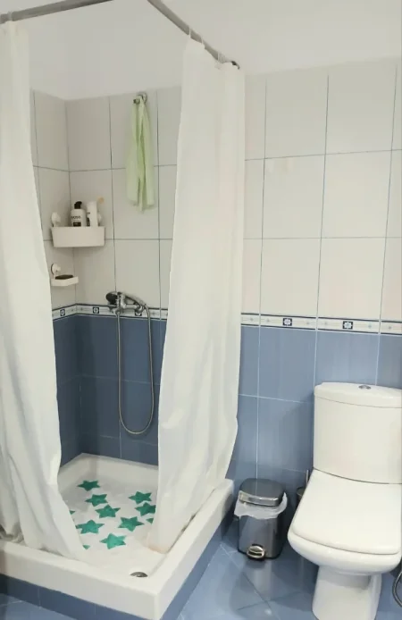 Tirane, jepet me qera apartament 2+1+Ballkon Kati 2, 120 m² 500 mije leke