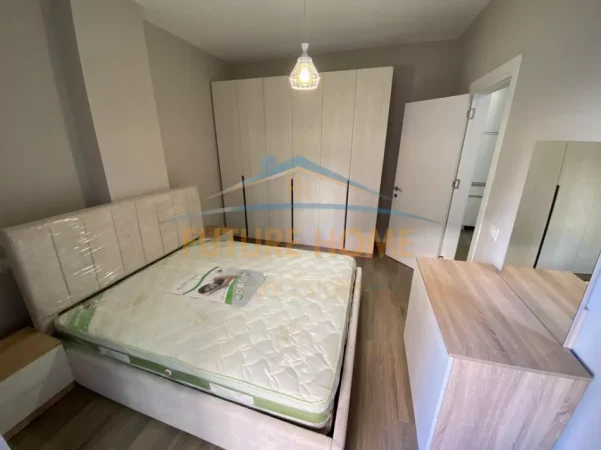 Tirane, jepet me qera apartament 1+1 Kati 2, 66 m² 500 € (Unaza e re)