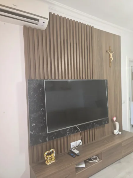 Tirane, jepet me qera apartament 2+1+Aneks+Ballkon Kati 8, 97 m² 500 € (Pallatet Fratari)