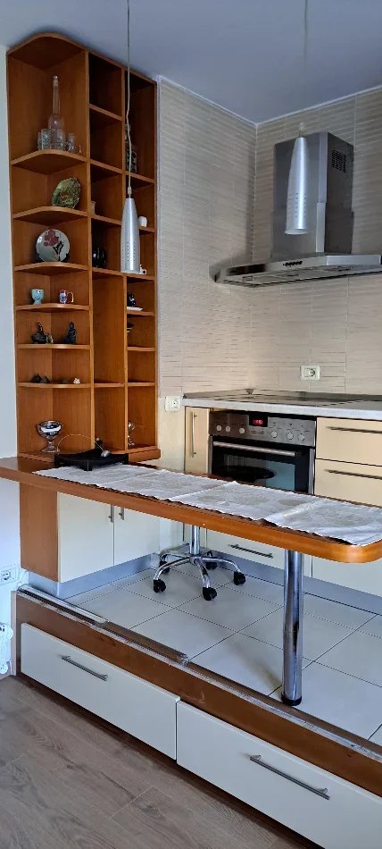 Tirane, jepet me qera nga Pronari, pa-komision apartament 1+1+Ballkon Kati 6, 60 m² 550 € (Rr. Bilal Golemi)