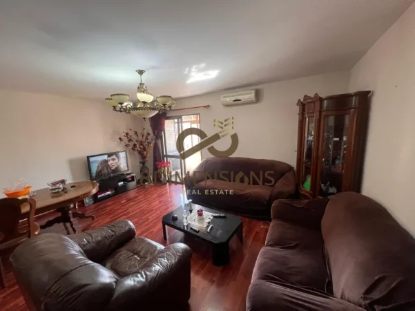 Tirane, jepet me qera apartament 2+1 Kati 5, 100 m² 600 € (rruga fortuzi)