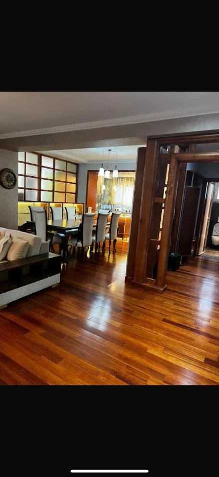 Tirane, jepet me qera apartament 3+1 Kati 3, 160 m² (BLLOK PRANE PICERI ERA)