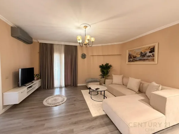 Tirane, jepet me qera apartament 2+1+Ballkon Kati 7, 100 m² 900 € (komuna e parisit)