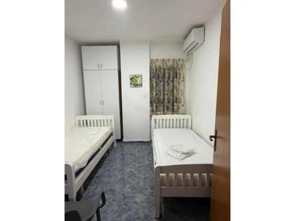 Tirane, jepet me qera apartament 2+1 Kati 4, 70 m² 400 € (Thesari, Fresk)