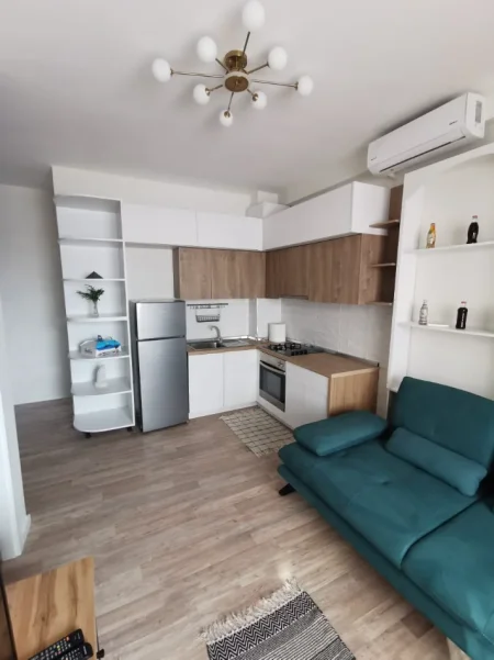 Tirane, jepet me qera apartament 1+1 , 56 m² 450 € (KOPESHTI BOTANIK)