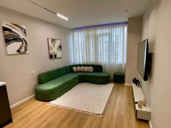 Tirane, shitet apartament 1+1 Kati 5, 50 m² 130.000 € (astir)