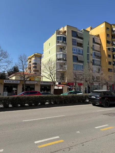 Tirane, shes apartament 1+1+Aneks+Ballkon Kati 3, 55 m² 157.000 €