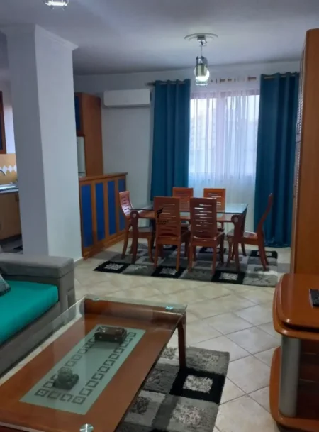Tirane, jepet me qera apartament 1+1 Kati 4, 71 m² 500 € (VASIL SHANTO)
