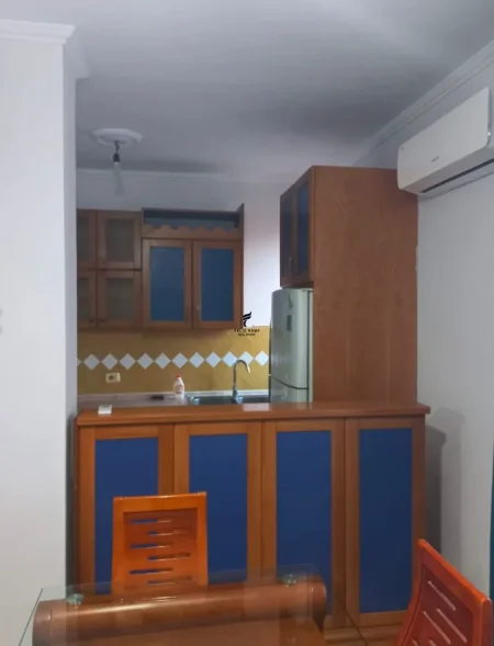 Tirane, jepet me qera apartament 1+1 Kati 4, 71 m² 500 € (VASIL SHANTO)