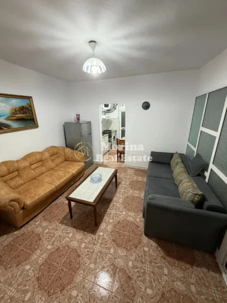 Tirane, jepet me qera shtepi 1+1 Kati 1, 60 m² 400 € (Selvia)