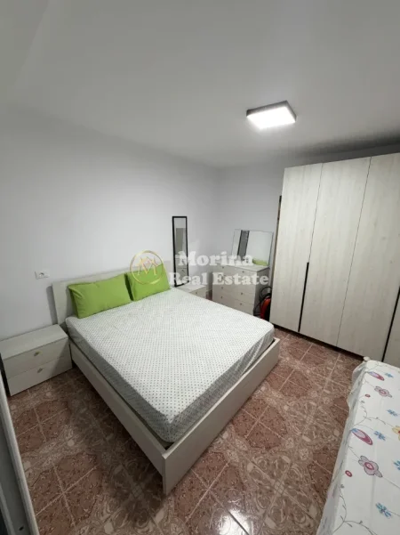 Tirane, jepet me qera shtepi 1+1 Kati 1, 60 m² 400 € (Selvia)