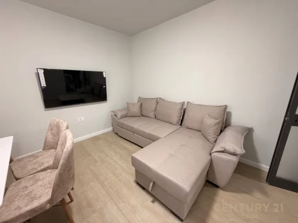 Tirane, jepet me qera apartament 1+1+Ballkon Kati 2, 56 m² 700 € (rruga e elbasanit)