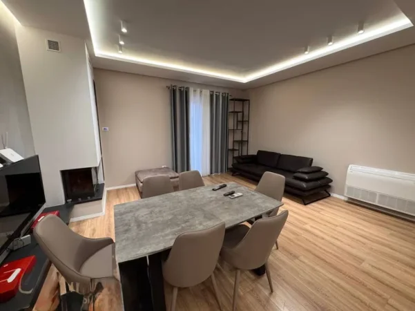Tirane, jepet me qera apartament 2+1 Kati 2, 115 m² 1.200 € (SECRET GARDEN)