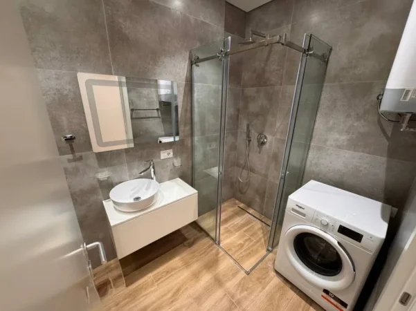 Tirane, jepet me qera apartament 2+1 Kati 1, 109 m² 1.200 € (SECRET GARDEN RESIDENCE)