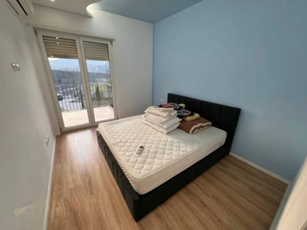 Tirane, jepet me qera apartament 2+1 Kati 1, 109 m² 1.200 € (SECRET GARDEN RESIDENCE)