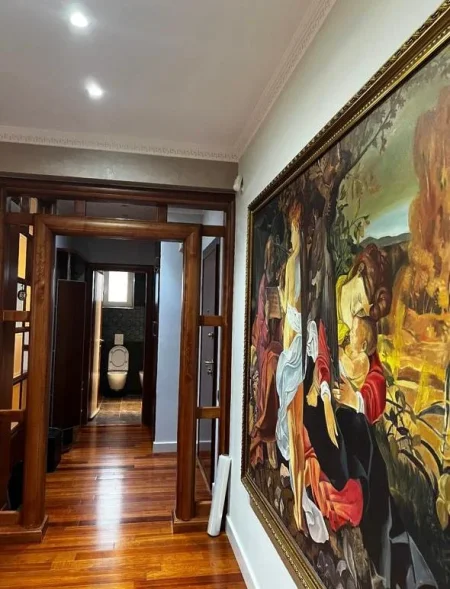 Tirane, jepet me qera apartament 3+1 Kati 3, 160 m² 1.800 € (Bllok, prane Piceri Eres)