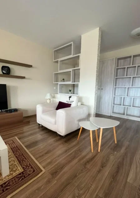 Tirane, jepet me qera apartament 2+1 Kati 2, 130 m² 1.500 € (TEG)