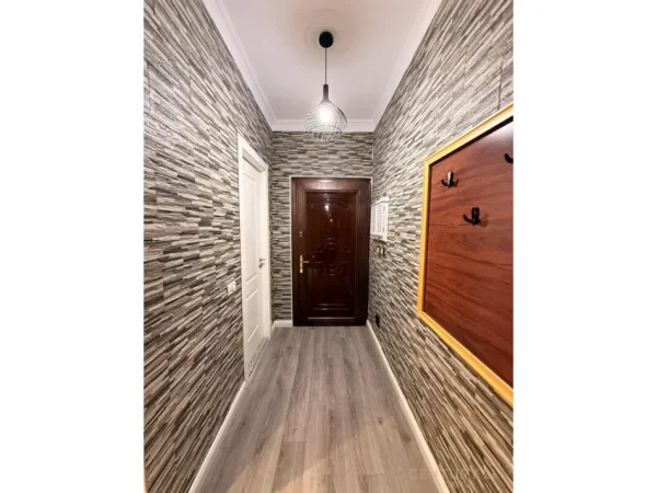 Tirane, jepet me qera apartament 2+1 Kati 7, 100 m² 900 € (Rruga Medar Shtylla bot134731)