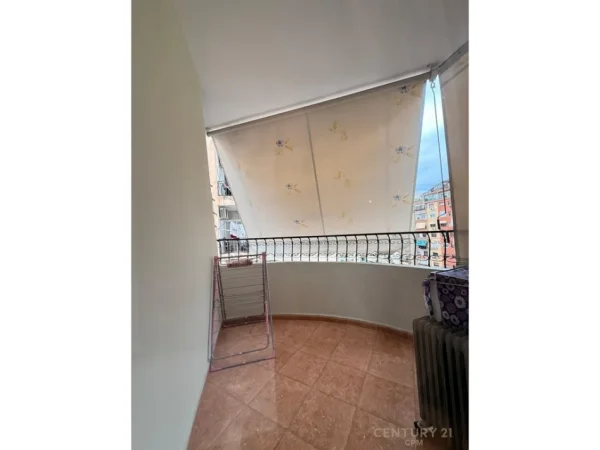Tirane, jepet me qera apartament 2+1 Kati 7, 100 m² 900 € (Rruga Medar Shtylla bot134731)