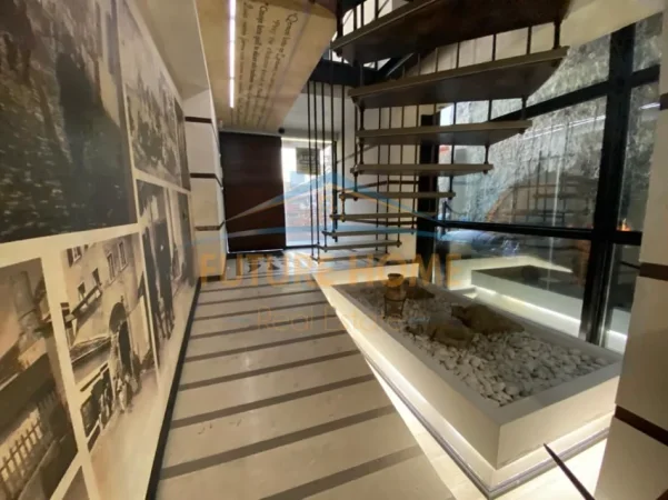 Durres, jepet me qera Kati 1, 125 m² 1.000 € (Fly, Durres)