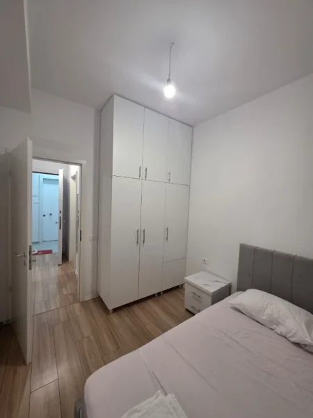 Tirane, jepet me qera apartament 1+1+Ballkon Kati 8, 52 m² 370 € (Rruga Pasho Hysa)
