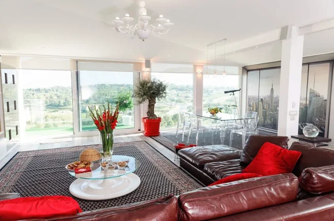 Tirane, shes penthouse 2+1 Kati 6, 203 m² 650.000 € (liqeni i thate)
