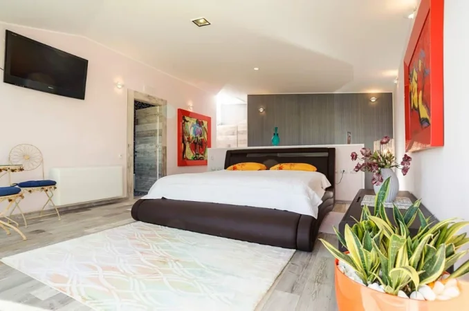 Tirane, shes penthouse 2+1 Kati 6, 203 m² 650.000 € (liqeni i thate)