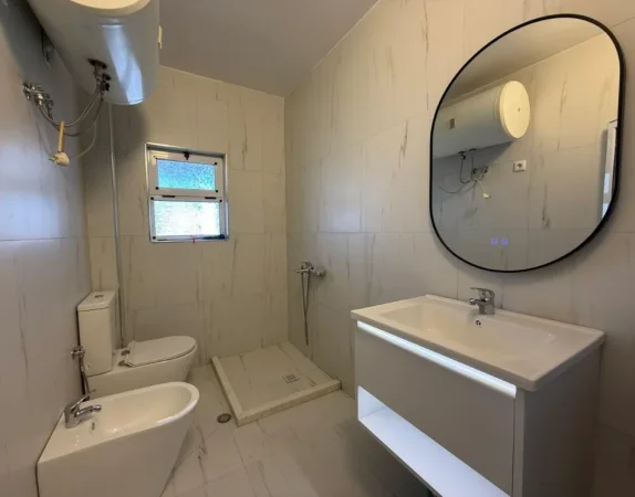 Tirane, shitet apartament 1+1 Kati 5, 58 m² 93.000 € (Kongresi i Manastirit)