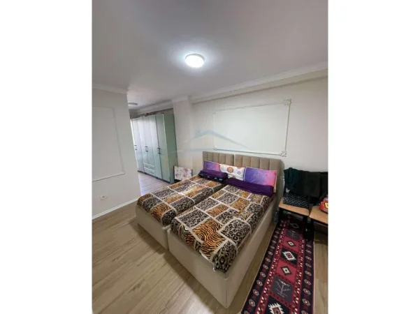 Tirane, shitet apartament 1+1 Kati 1, 77 m² 85.000 € (misto mame)
