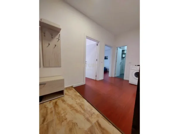 Shkoder, jepet me qera apartament 1+1 Kati 3, 65 m² 350 € (qender pas teatrit)