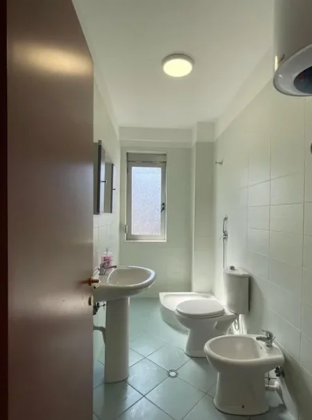 Tirane, shitet apartament 1+1 Kati 8, 64 m² 114.000 € (misto mame)